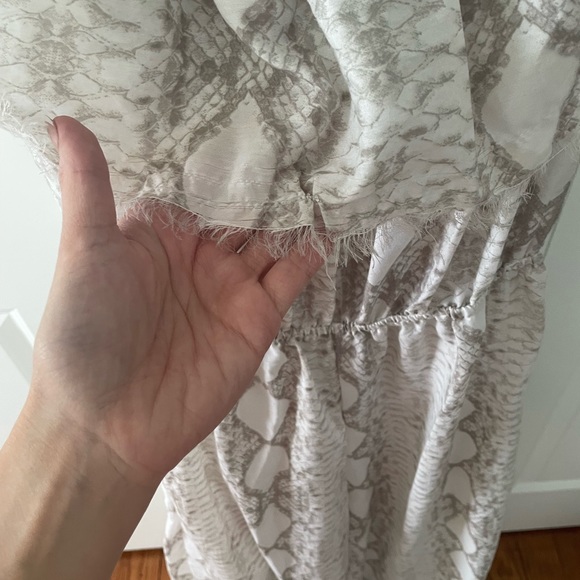 Adorable off the shoulder swimsuit coverup romper - Picture 3 of 5